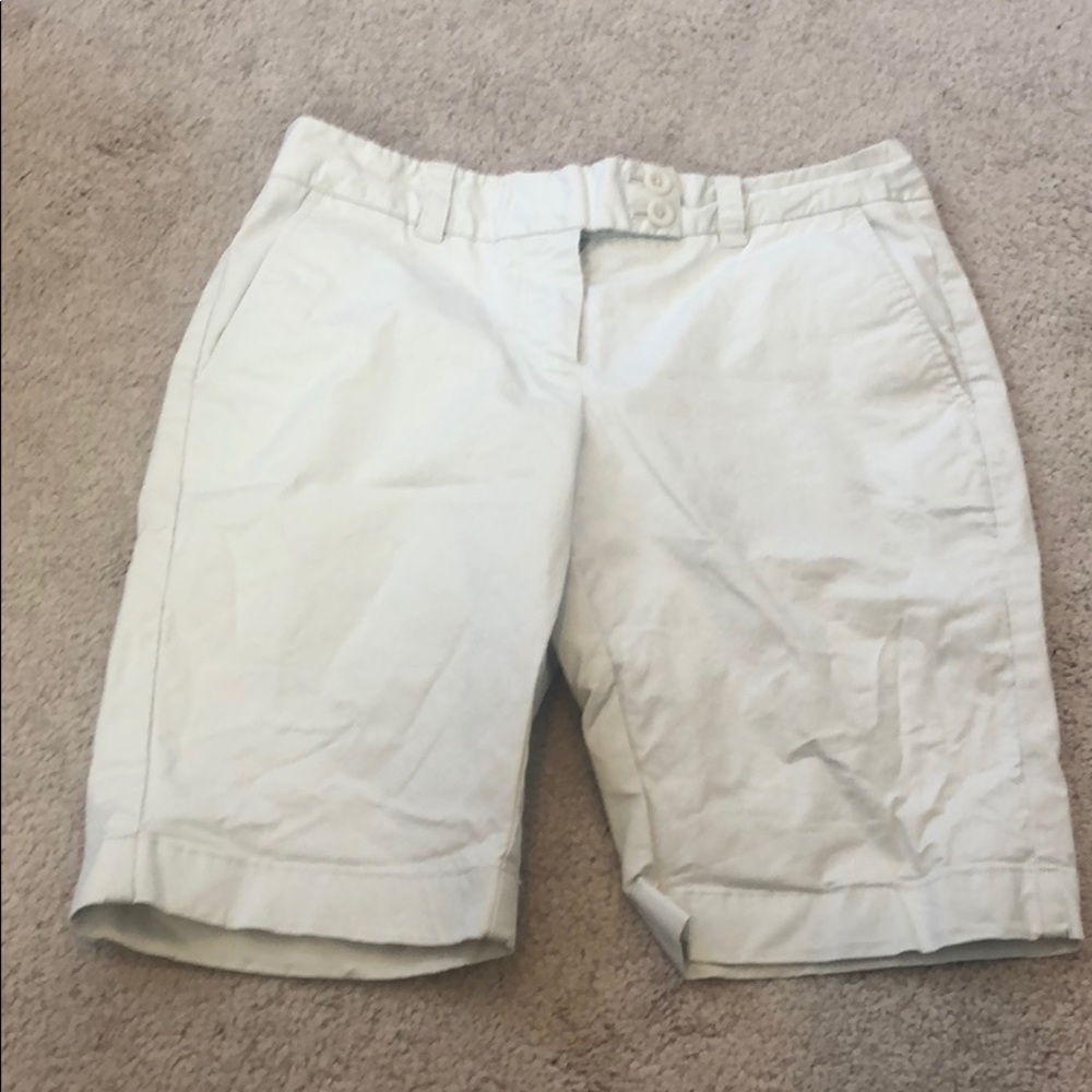 Vineyard Vines Khaki Shorts
